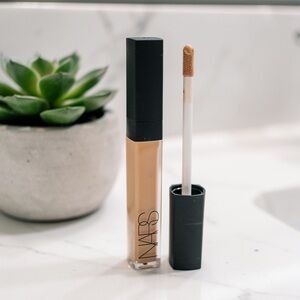 NARS Radiant Creamy Concealer - medium chestnut